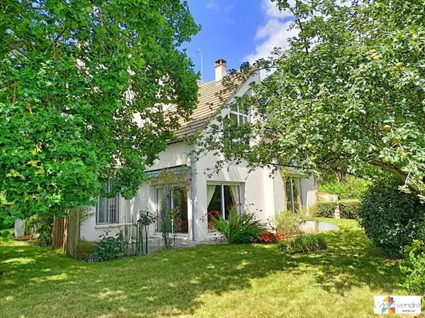 Maison 6 pièces 156 m²