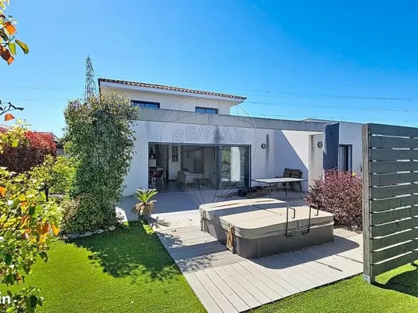 Villa 5 pièces 164 m²