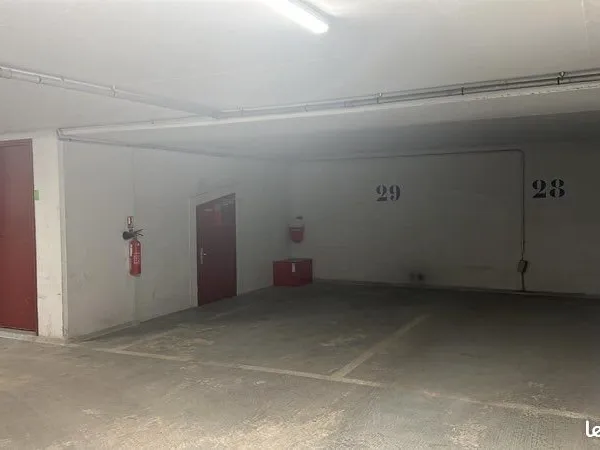 Location parking Paris 75009