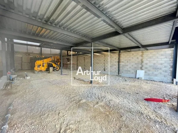 Local d'activité 500 m²