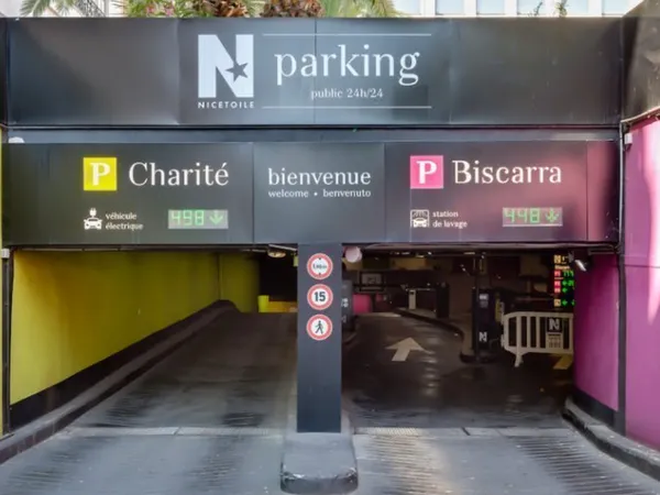 PARKING CENTRE VILLE