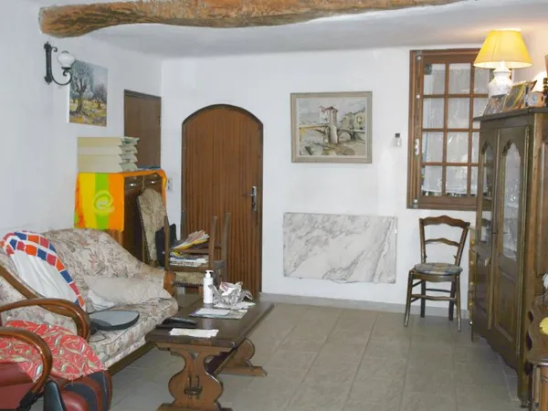 VILLECROZE MAISON DE VILLAGE