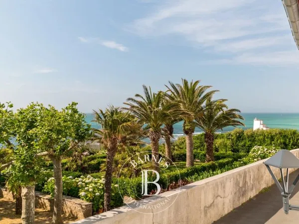 PARLEMENTIA - Appartement vue mer, entièrement rénové au coeur de village - Guéthary