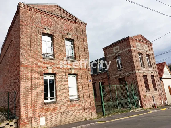 Immeuble 15 pièces 453 m²
