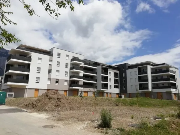 LOCAL COMMERCIAL - 288 m2