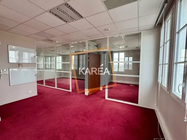 Bureaux 86 m²