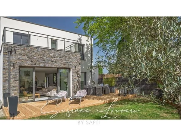 Maison 5 pièces 159 m²