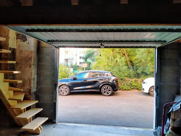 garage/local