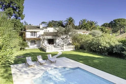 Villa 11 pièces 295 m²
