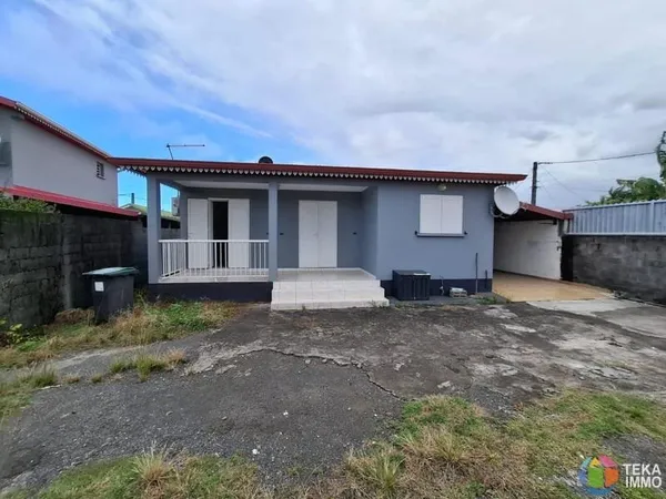 Maison F4 - 70 m²- Secteur recherché de Cambuston (Saint-André)