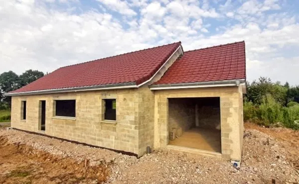Maison en plateau à finaliser.