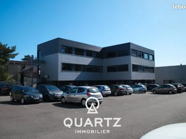Bureaux 200 m² CHARNAY LES MACON