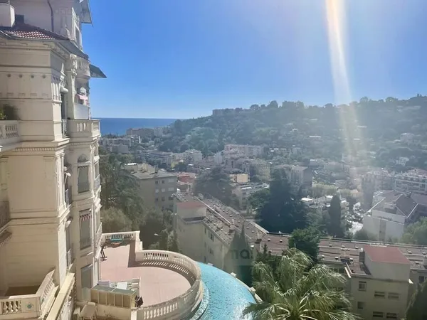 Menton Secteur Riviera - Spacieux 2 pièces 90 m² avec balcon et Cave