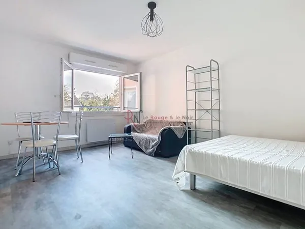 Studio 1 pièce 25 m²