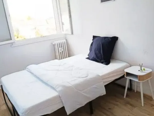Chambre meublée colocation