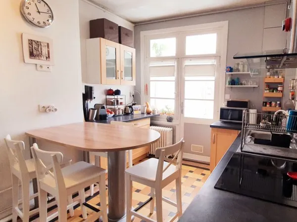 T3 meublé 46 m² - Centre Lille - vue toits + balcon