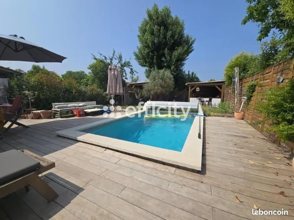 Maison 5 pièces 150 m²