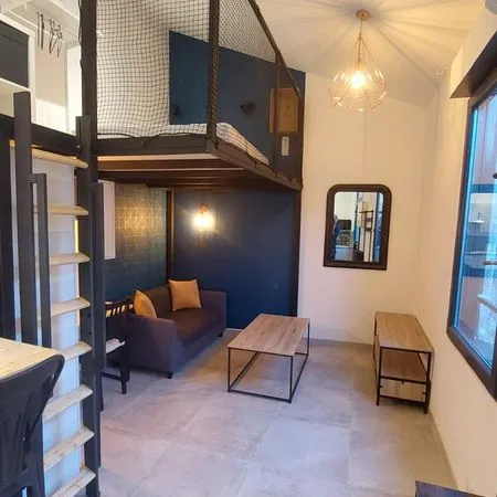 Beau studio quartier administrations