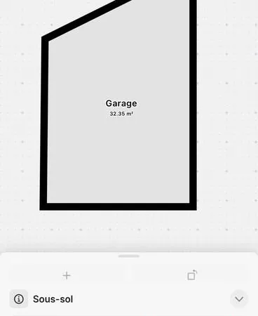 À vendre grand box garage de 32 m² - Marseille 5e