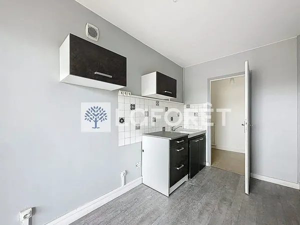 Location Appartement - Argenton-l'Eglise