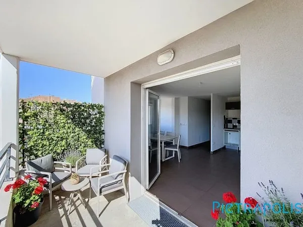 SETE : Quartier thêatre Molière appartement T3, terrasse.