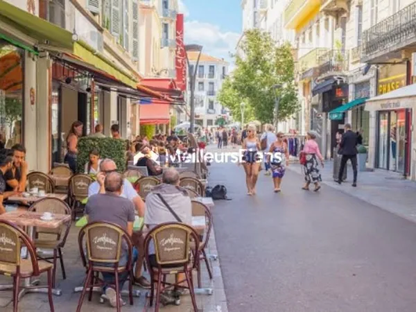 Cannes Banane : Fond de commerce restaurant zone piétonne