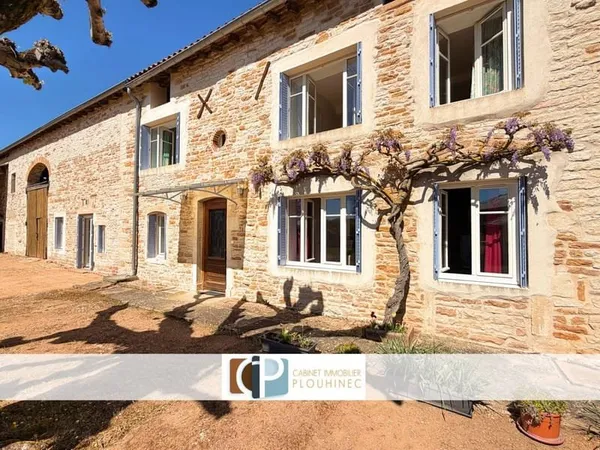 Maison 4 pièces 144 m²