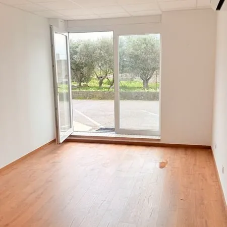 Location de bureau 15m², salle de réunion