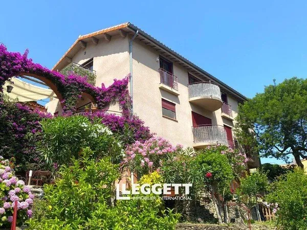 Maison 7 pièces 260 m²