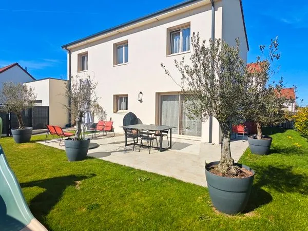 Maison 136m² 2022 DPE A Garage