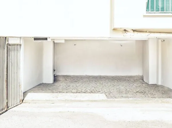 Parking 33 m²