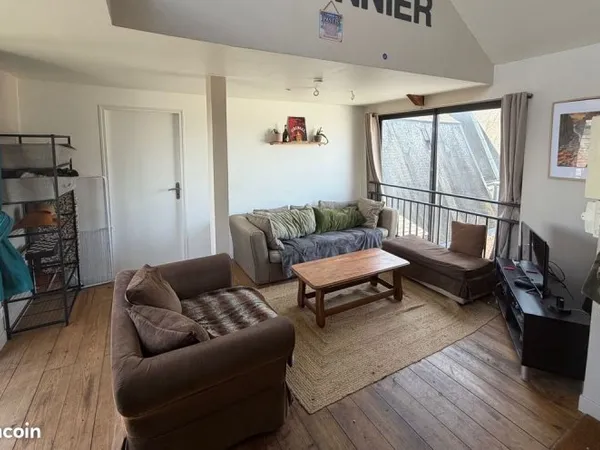 APPARTEMENT Hyper-centre DISPONIBLE JUSQU'A FIN AOÛT (location possible entre 1 et 4 mois)