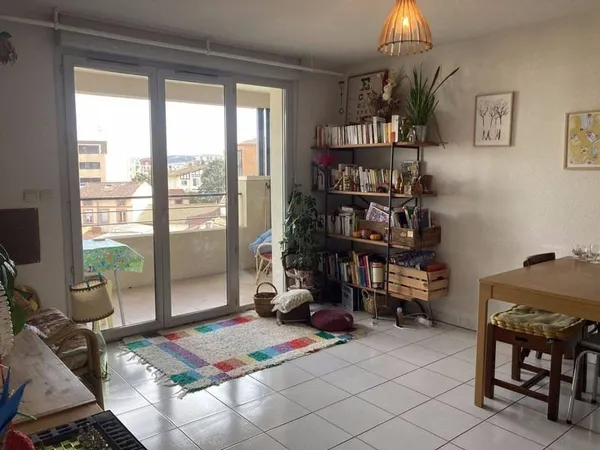 Appartement 4 pièces 77 m²