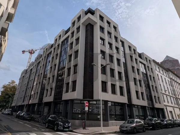 Bureaux 2869 m²