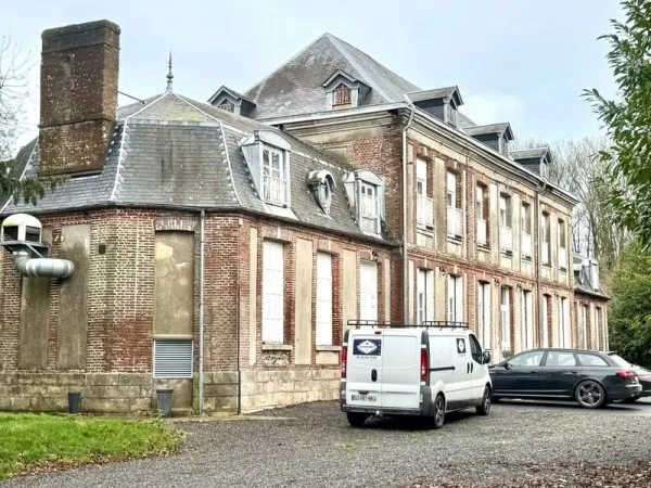 Chateau du XVIII plus GITES