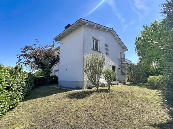 Maison 3 pièces 157 m²