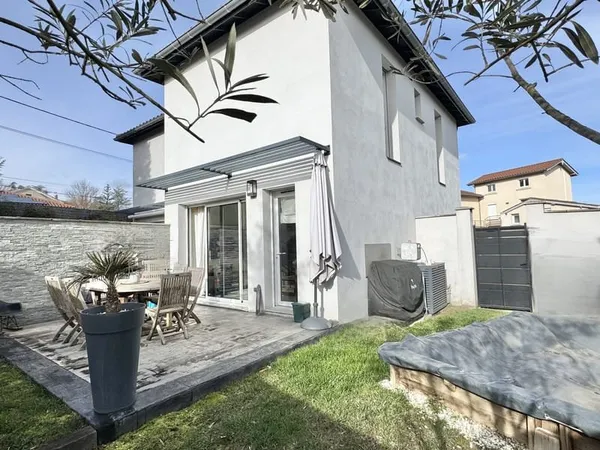 Maison récente en très bon état T3 au calme