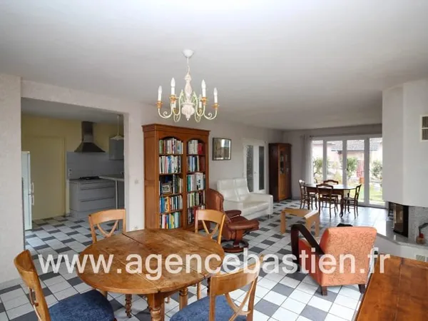 Maison 5 pièces 147 m²