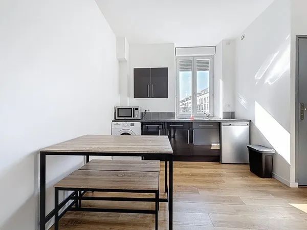 Loue appartement 25m² centre Reims proche Science Po / hypercentre