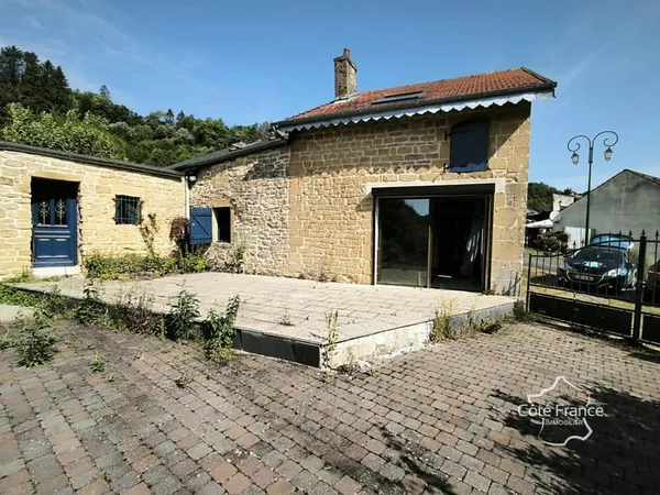 Maison individuelle de caractère située dans la commune d'Elan