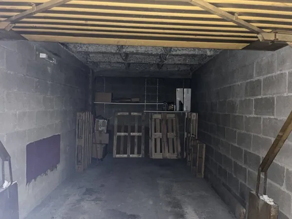 Parking 12 m²