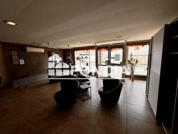 TEL F MARTINEZ 0616831O69 Découvrez cette opportunité d'investissement ! Situés sur un axe très fréq
