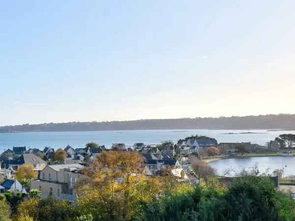 Vente Maison de caractère avec vue mer, entre le port et le centre-ville de Perros-Guirec (22700)