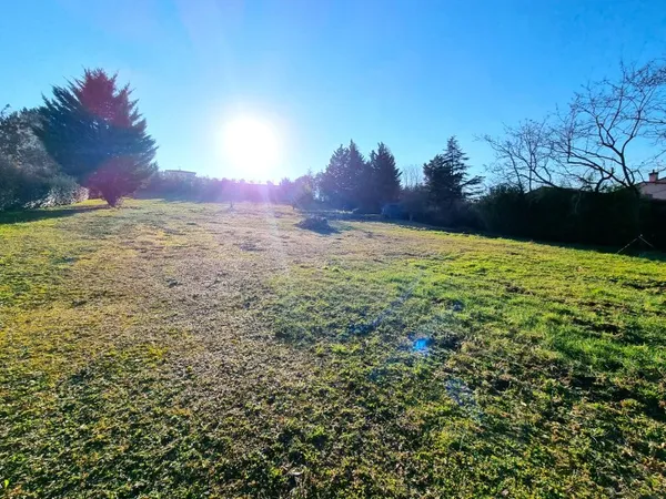 Terrain en individuel 855 m²