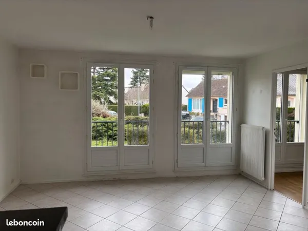 Location F2 Rambouillet Racinay