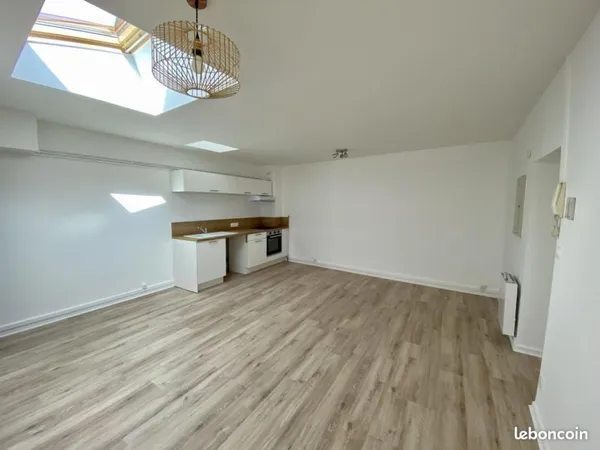 Studio 1 pièce 33 m²