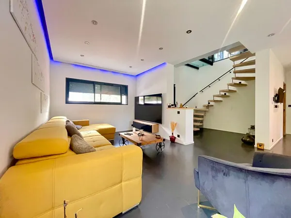 Maison 6 pièces 165 m²