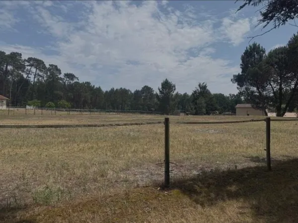 Terrain 1610 m²