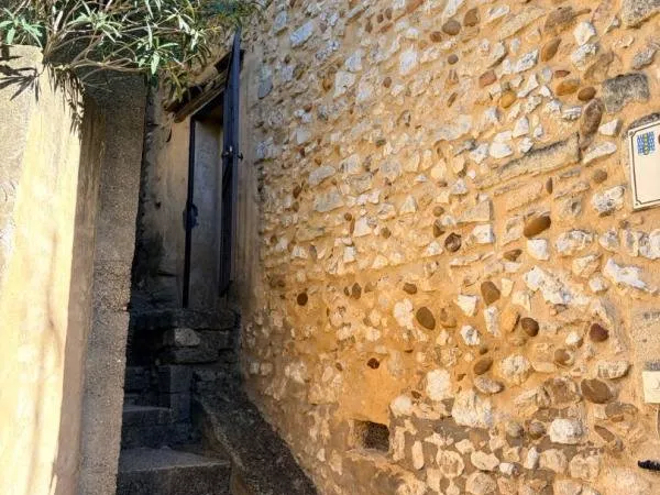 Maison Estezargues 2 pièce(s) 18 m2 66000