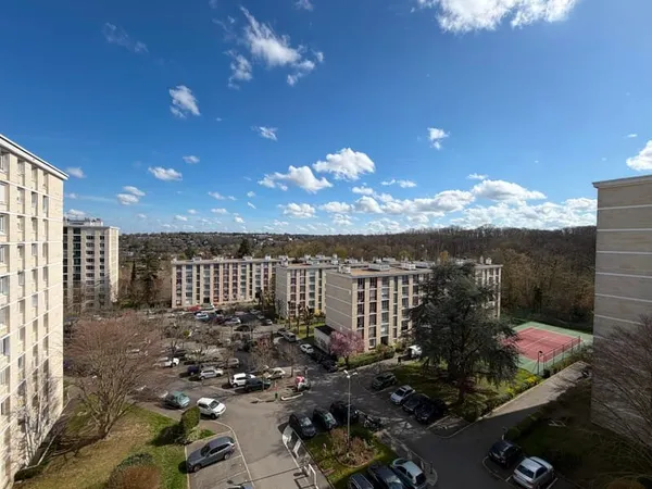Hauteur de Bougival - Appartement T5 - 85m2 - Jolie Vue -Balcon - Parking - Cave